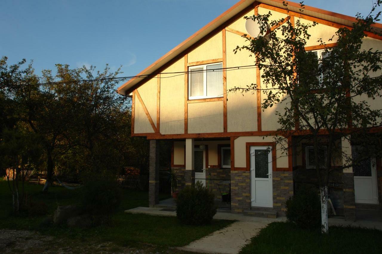Zelena Sadyba Bila Stavka Yaremche Exterior foto